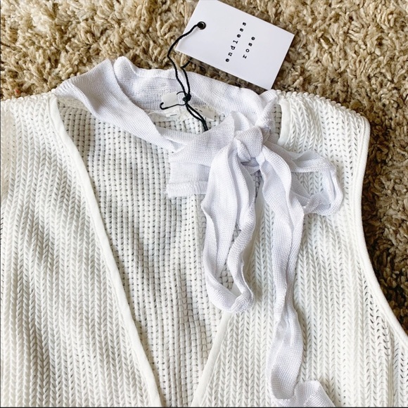 Nordstrom Endless Rose White V Tie Neck Tank - Picture 5 of 8